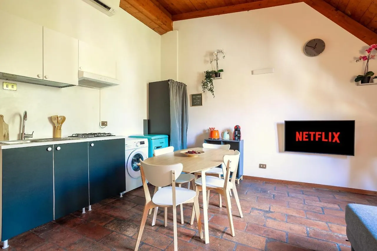 Apartment Duomo - Navigli Chalet Con Suite Milan
