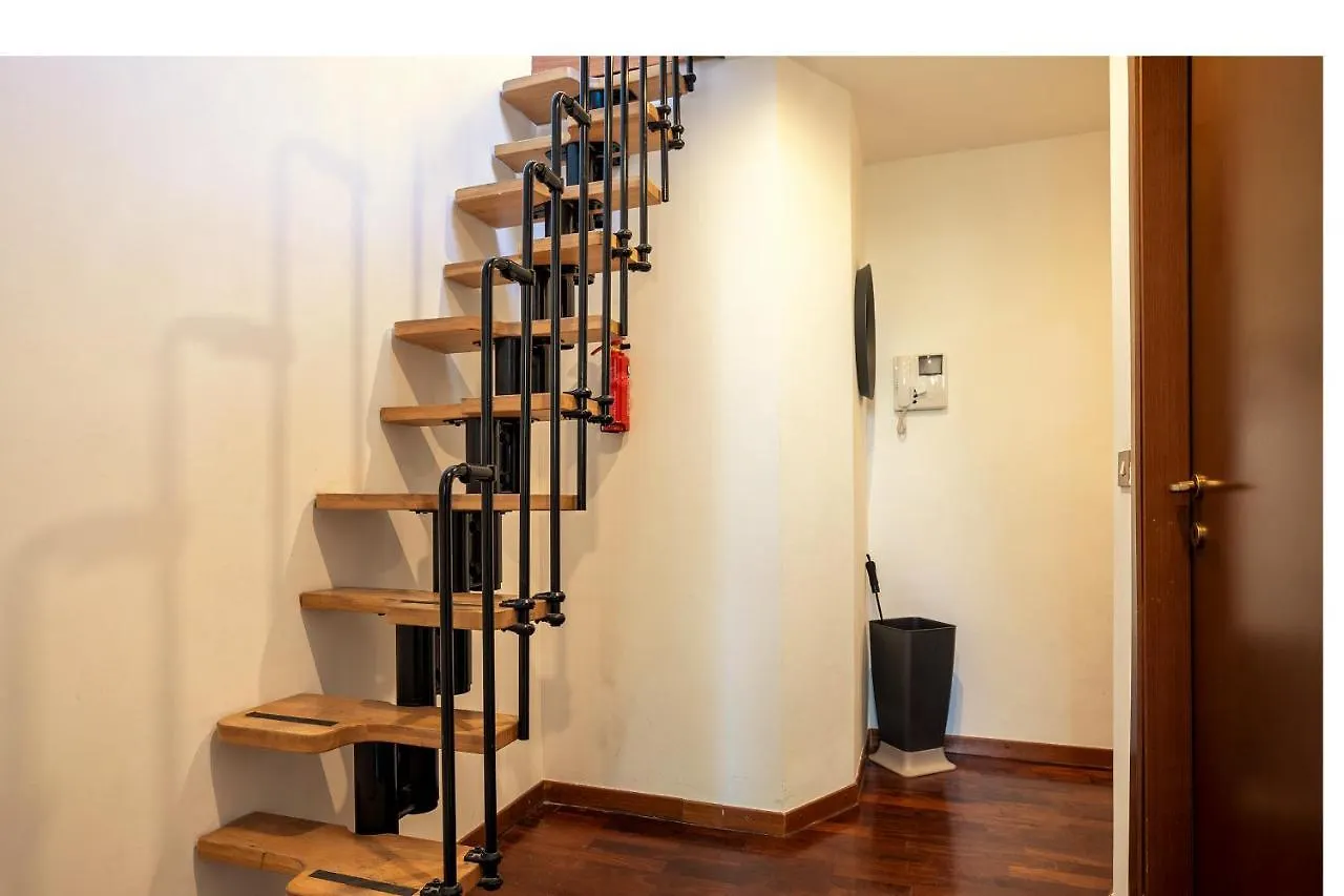 Duomo - Navigli Chalet Con Suite Milan Apartment