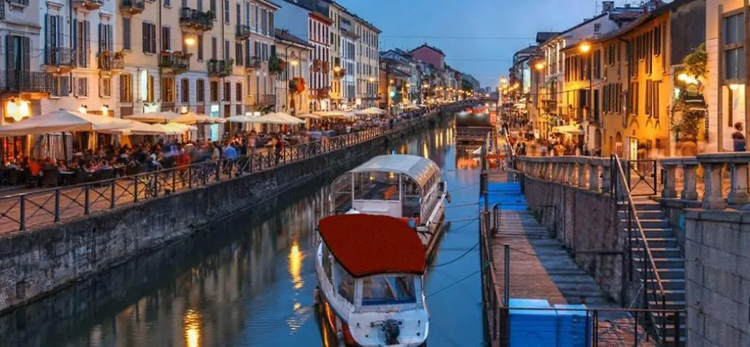 Duomo - Navigli Chalet Con Suite Milan Italy